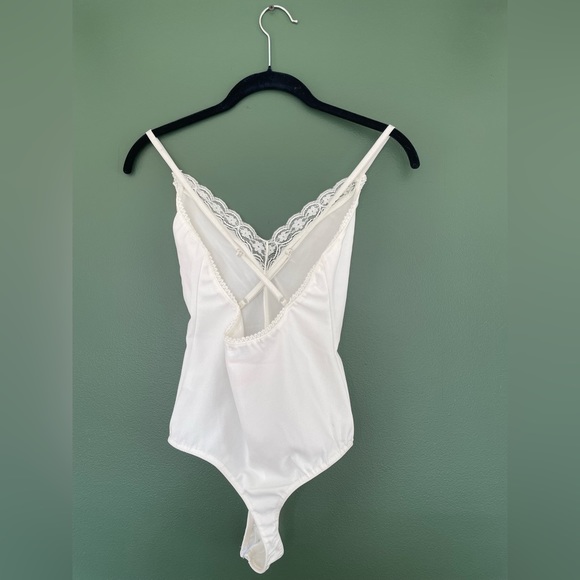 Missguided White Bodysuit - Picture 2 of 5